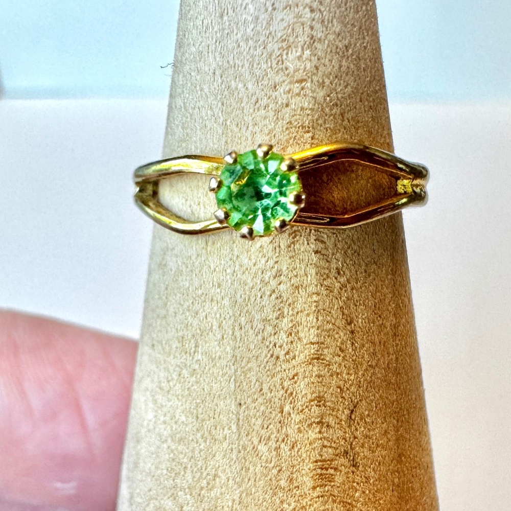 Adjustable Green Crystal Ring, Peridot, Gold tone